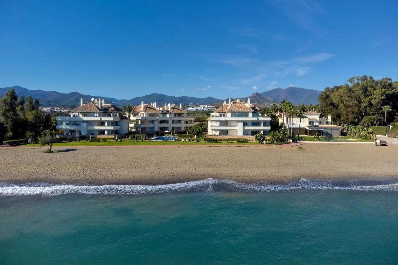 Appt 311 Heaven Beach-Paseo-All Year Heated Pool-Free Bikes Estepona Apartment