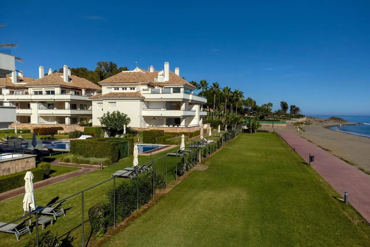 Apartment Appt 311 Heaven Beach-Paseo-All Year Heated Pool-Free Bikes Estepona