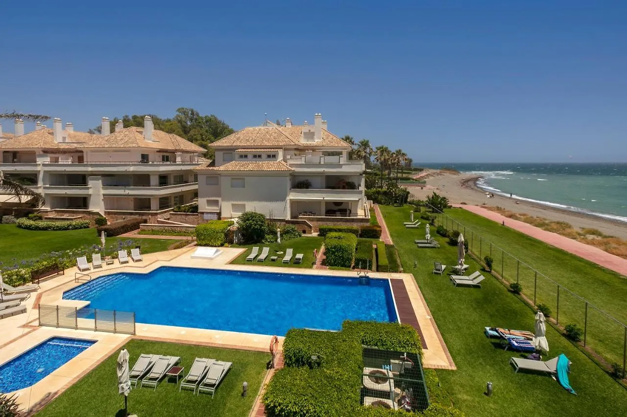 Appt 311 Heaven Beach-Paseo-All Year Heated Pool-Free Bikes Estepona 0*,