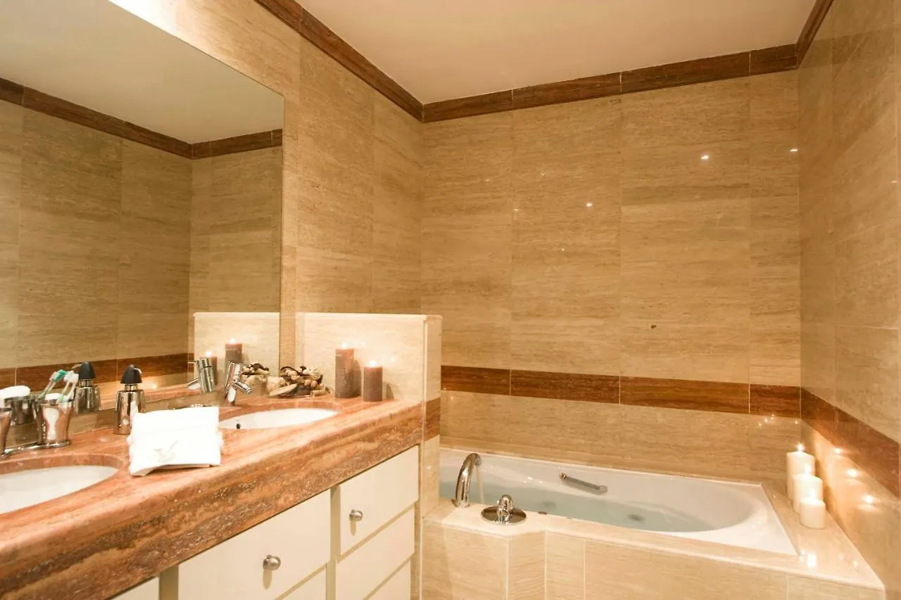 Apartment Appt 311 Heaven Beach-Paseo-All Year Heated Pool-Free Bikes Estepona Spain