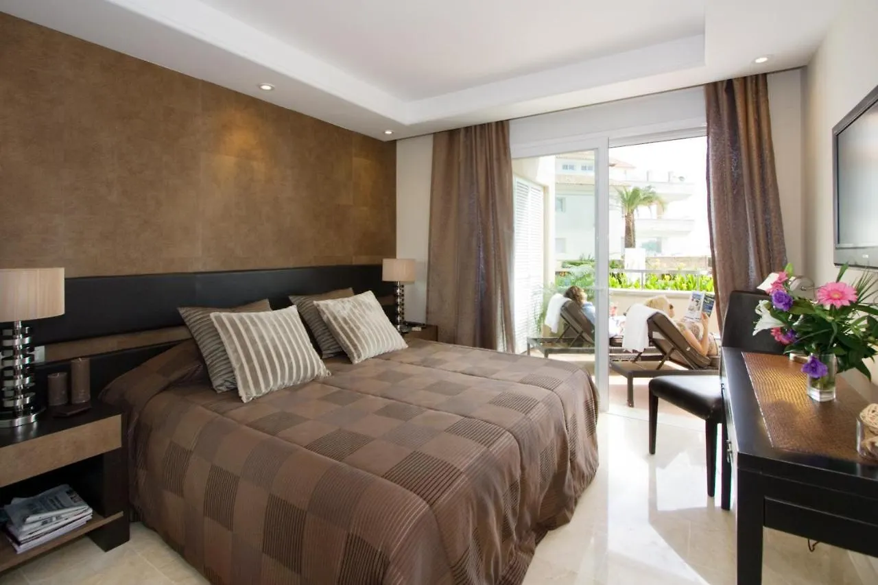 Apartment Appt 311 Heaven Beach-Paseo-All Year Heated Pool-Free Bikes Estepona Spain